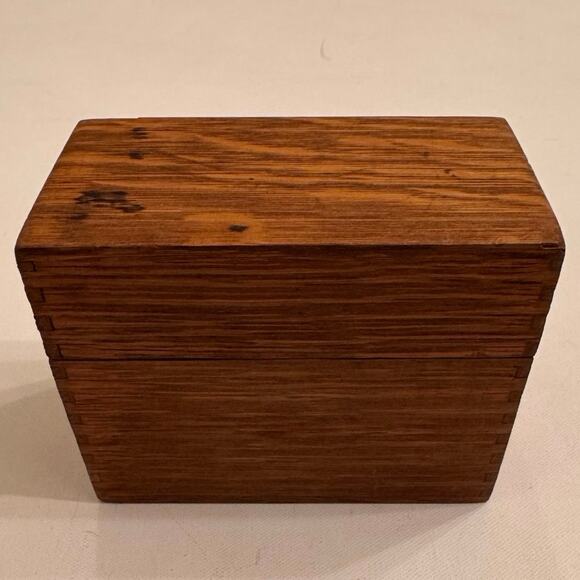 Vtg Globe-Wernicke No. 83 C Recipe Box 5.5x4x3" Wood Hinge Lid - Picture 1 of 5